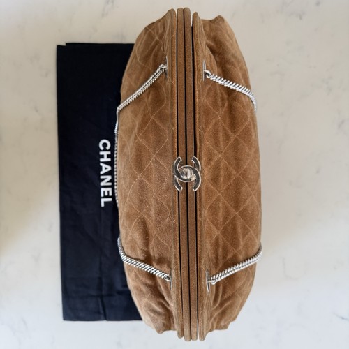Chanel classic crossbody - chanel,