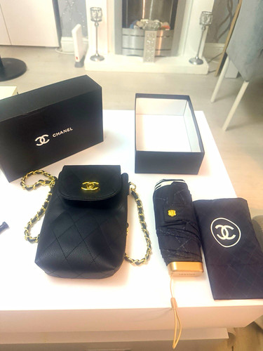 Chanel black quilted leather - quilted,