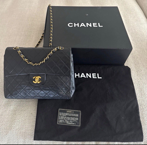 Chanel classic flap - chanel, medium