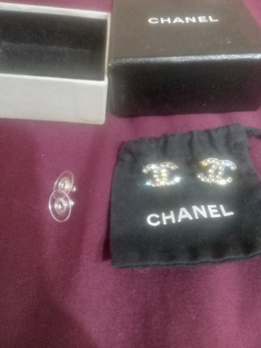 Classic chanel studs - studs,
