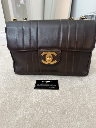 Chanel vintage vertical jumbo - chanel,