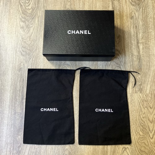 Authentic chanel shoe box - chanel, x