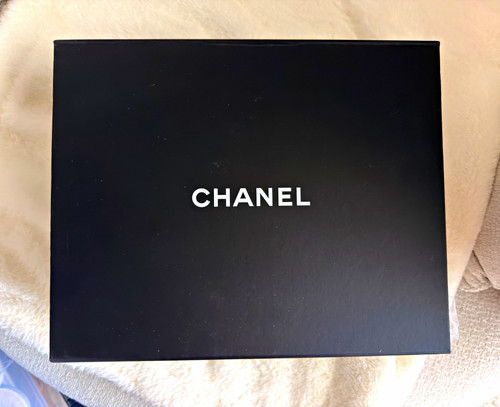 Chanel large black - gift, box