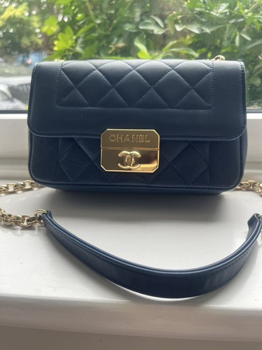 Chanel boy small blue quilted - chanel,