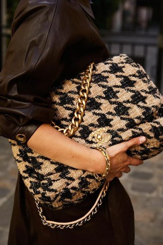 Chanel flap bag quilted - chanel,