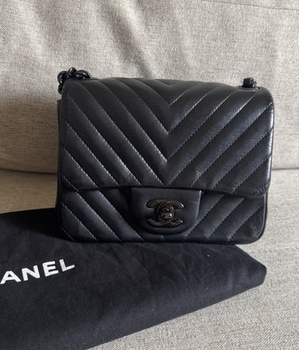 Chanel mini square chevron - chanel,