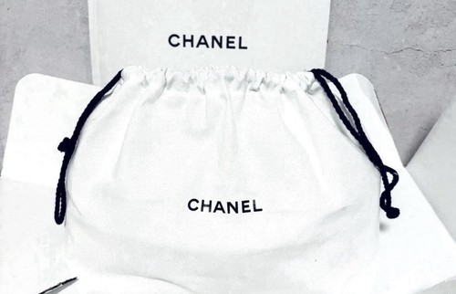 Chanel 100 cotton - chanel, dust