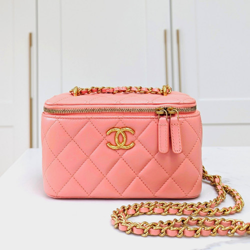 Chanel pink quilted - chanel,