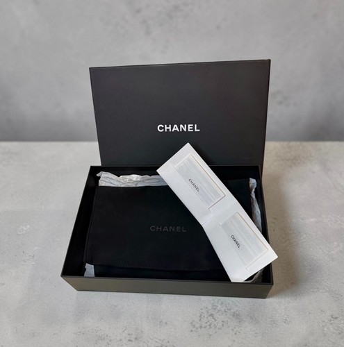 Authentic chanel empty small - chanel,
