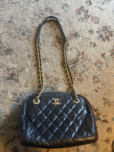 Chanel quilted lambskin medium - chanel,