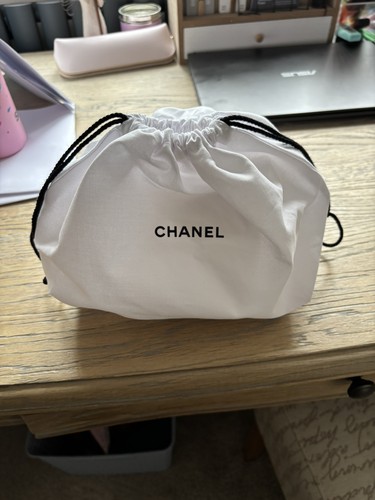 Authentic chanel beauty draw - authentic,
