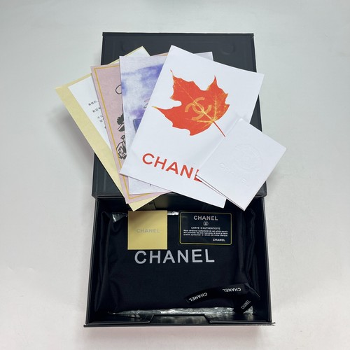 Chanel maple leaf greeting - chanel,