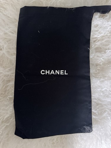 Chanel medium drawstring dust - medium,
