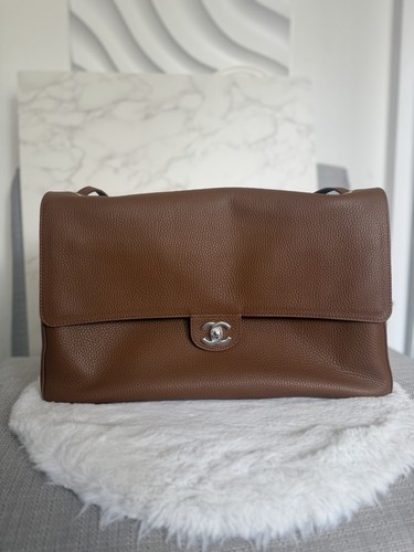 Chanel maxi camel gold caviar - camel/gold,