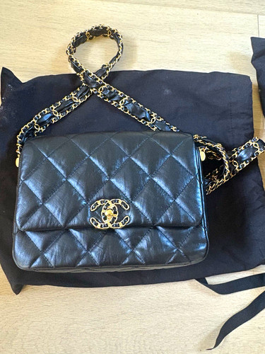 Chanel quilted flap bag - flap,